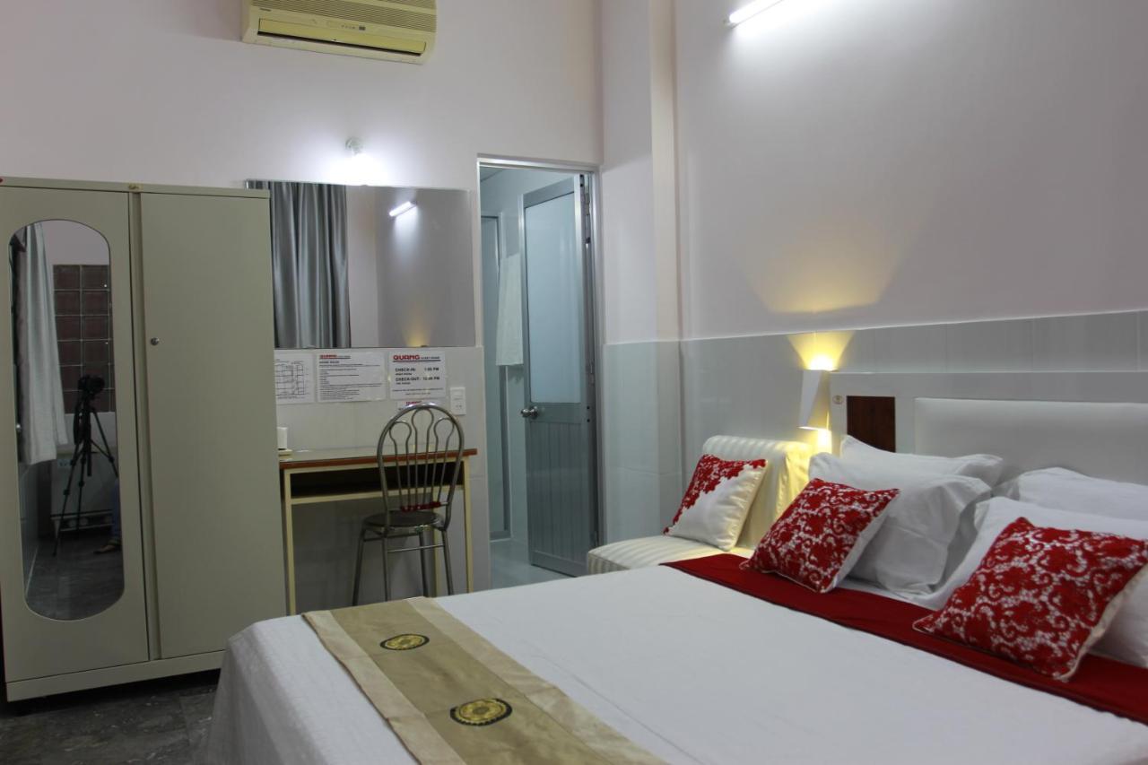 QUANG SAIGON Hotel- 40-7 Bùi Viện-Walking street Thành Pho Ho Chí Minh Esterno foto